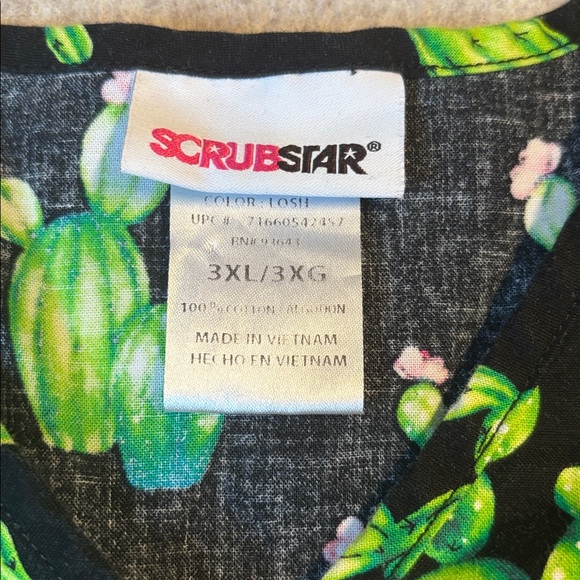ScrubStar Scrub Top Womens 3XL Black Green Cactus Print (5) - Picture 2 of 5